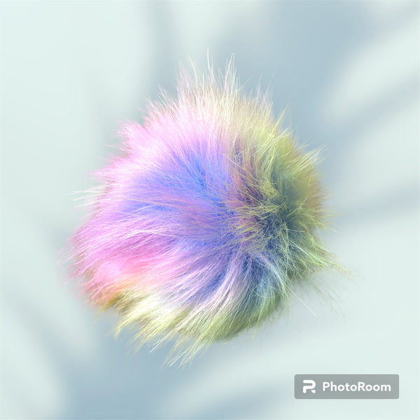 Pom Pom Faux Fur